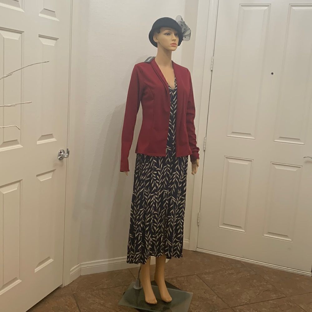 Boohoo Size 8 Berry Maroon Open Long Sleeve Woman’s Business Casual Suit Jacket